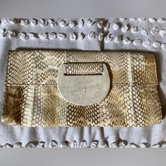 Beautiful Snakeskin Clutch - Picture 1 of 3